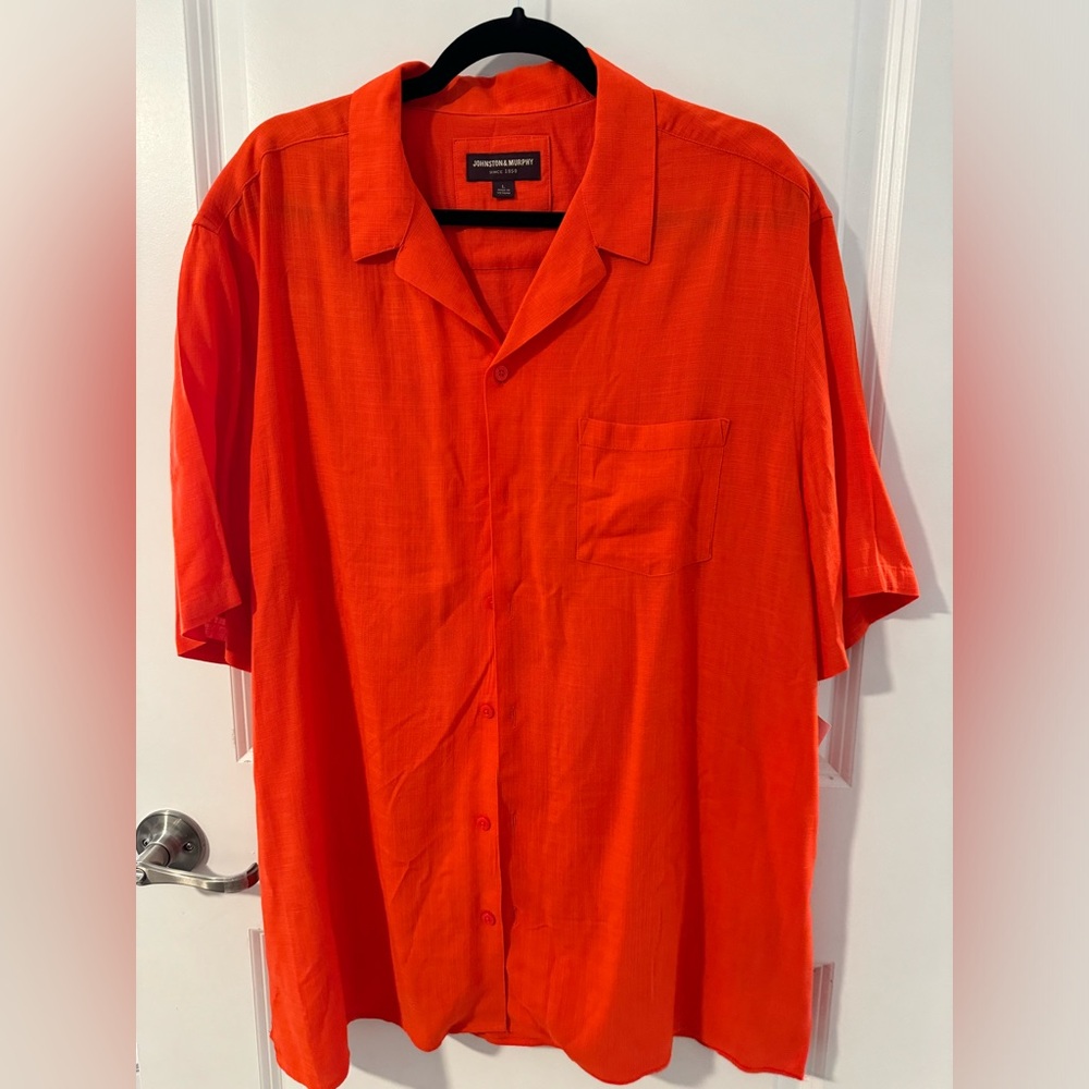 Men’s Johnston & Murphy Button Up